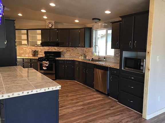 5th image of 352 W Summer Haven Ln
