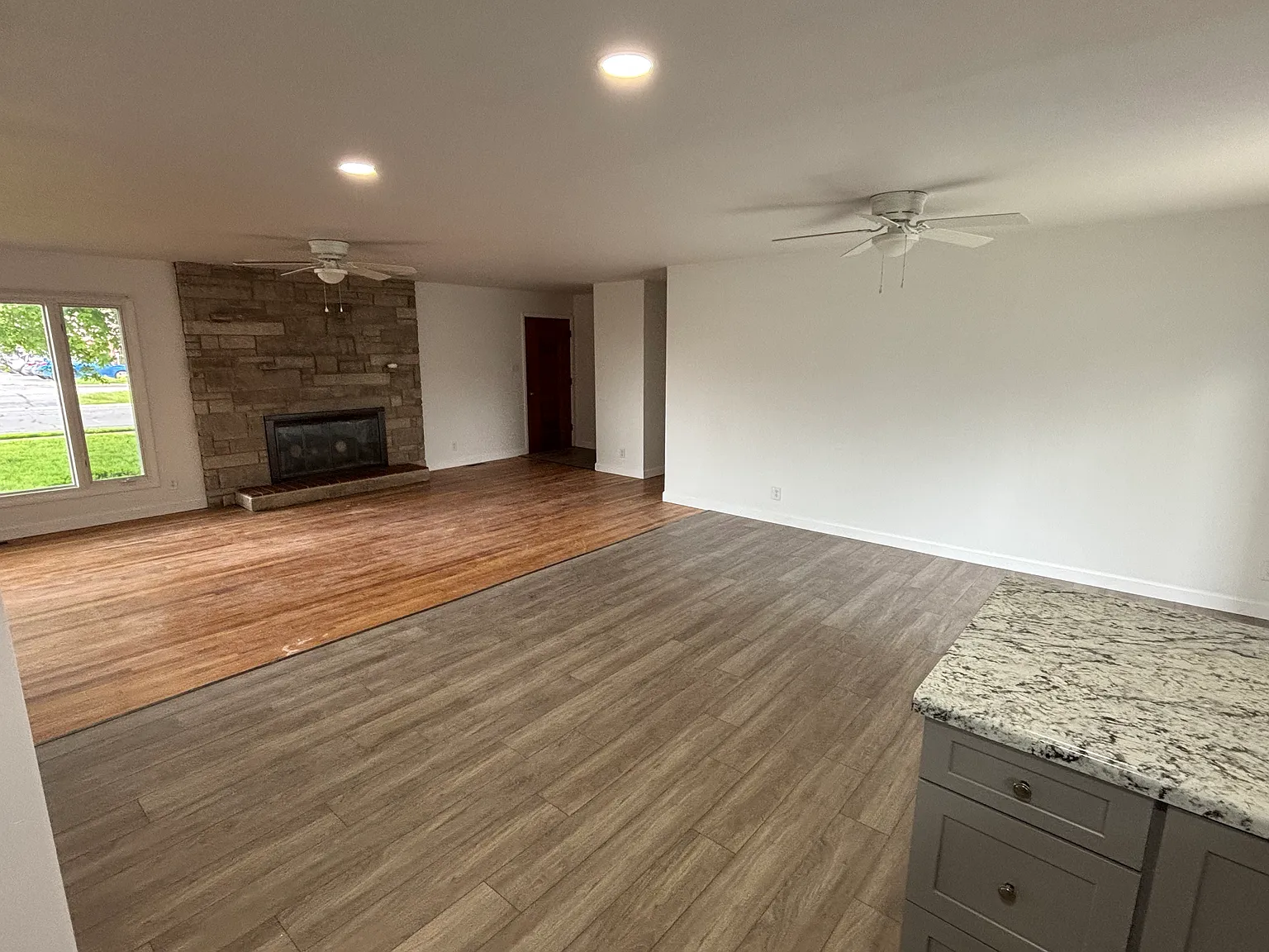 3 bed, 1.5 bath, 1880 sqft, $2,550 — Photo 4