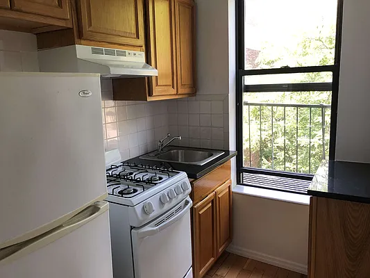 Rented by Michael Palmieri, LREB | media 15