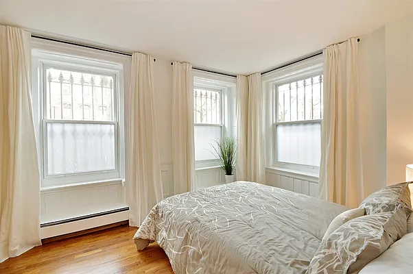 Sold by Corcoran | media 27