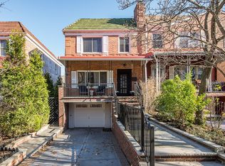 7915 149th St, Flushing, NY 11367