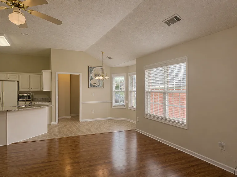 500 Liverpool Ct — Photo 20
