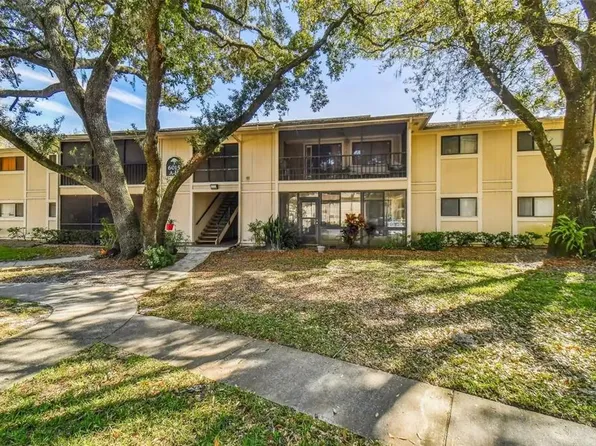 6015 LAKETREE LN #E, TEMPLE TERRACE, FL 33617
