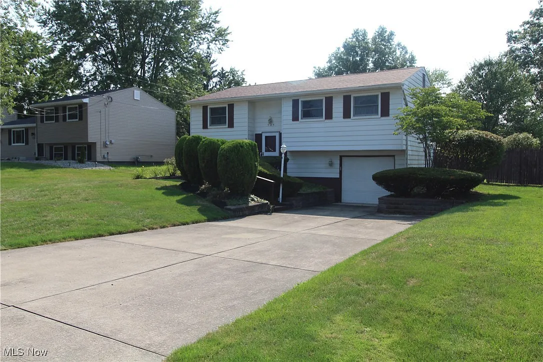 904 Indiana Ave photo 1