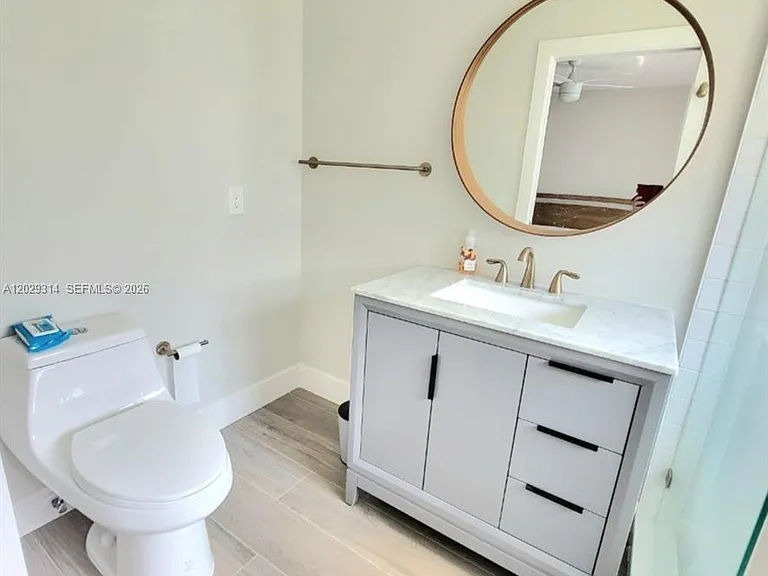 15495 Miami Lakeway N #1054 — Photo 13