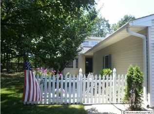 11 Cherrywood Cir, Brick, NJ 08724