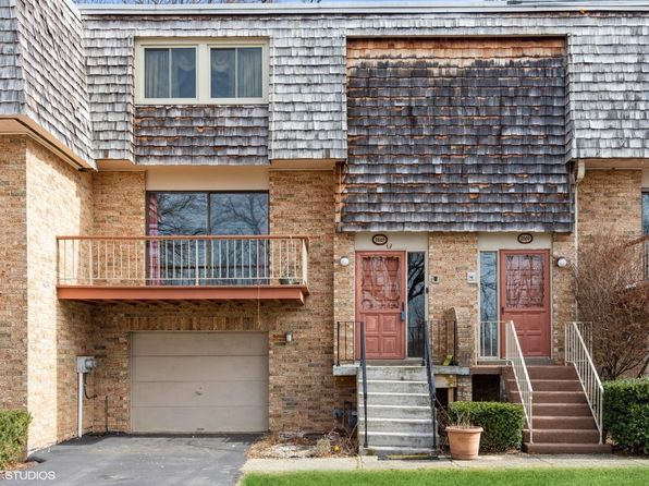 2665 Bingham Dr, Pittsburgh, PA 15241