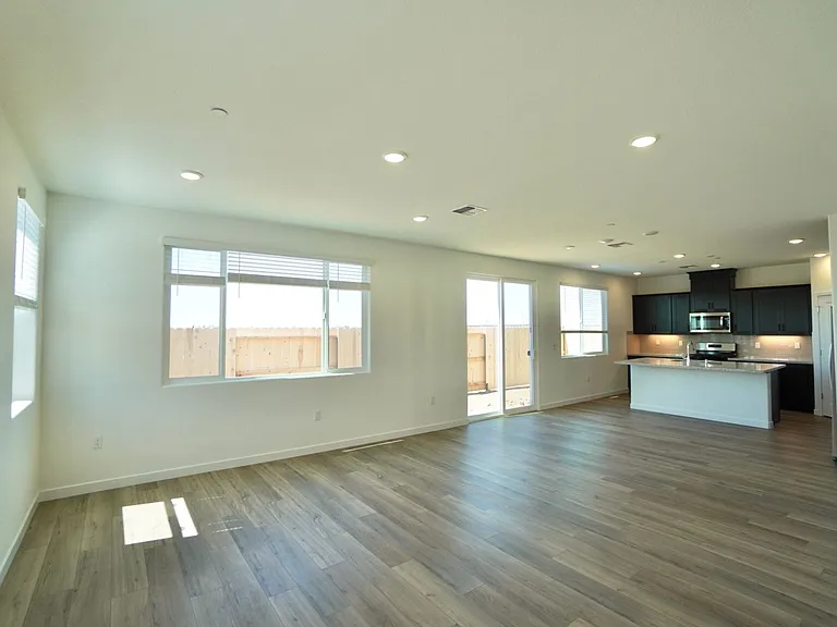 1788 Eiffel St — Photo 4