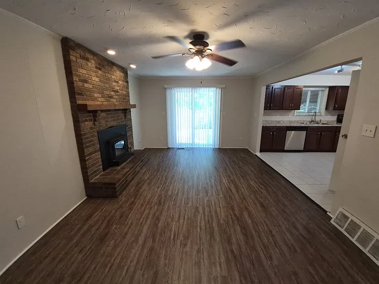 6386 Taylor Rd — Photo 4