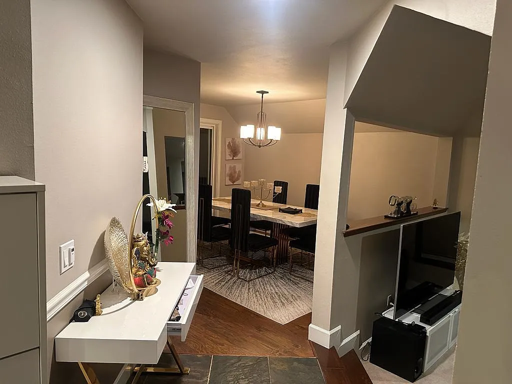 24218 NE 27th Pl — Photo 4