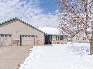 802 Westland St, New London, MN 56273