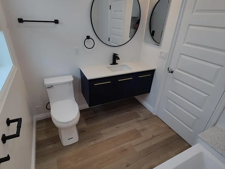719B N Vine Ave — Photo 8