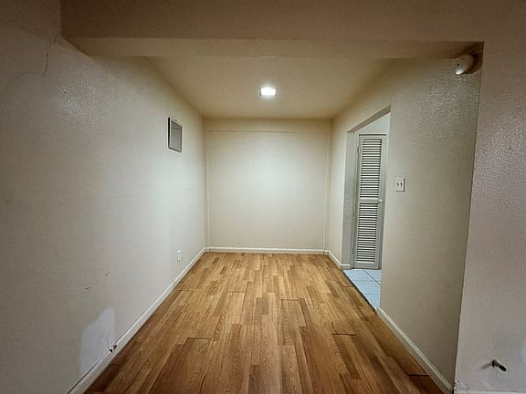 5th image of 507 W Estes Ave APT 2