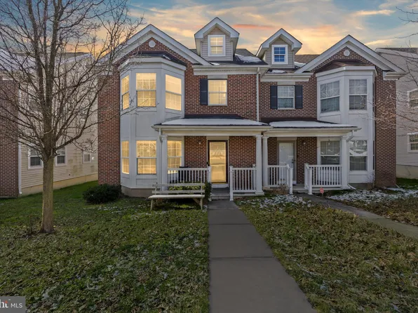 37 Dunham St, Trenton, NJ 08618