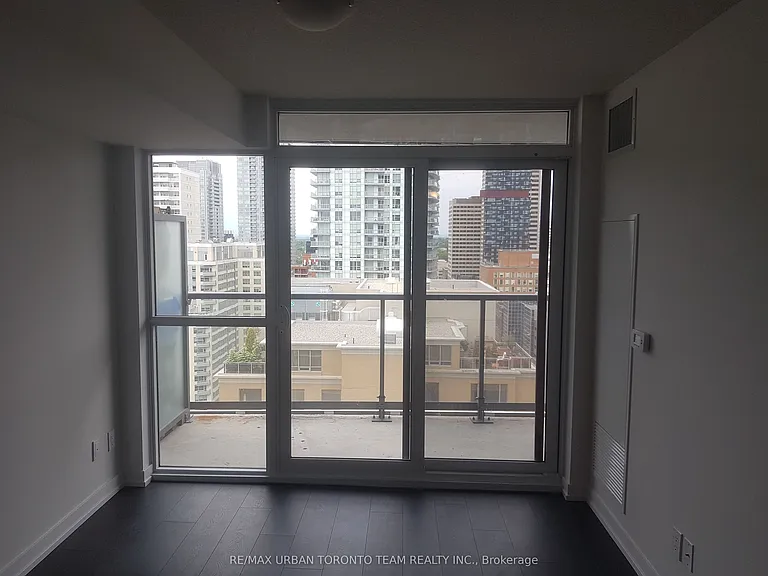 125 Redpath Ave #2206 — Photo 9