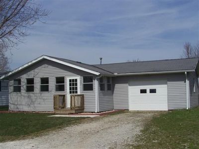 11664 N McCulloch Rd, Syracuse, IN, 46567