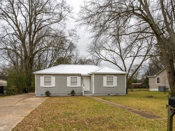 4717 Clover Rd, Tuscaloosa, AL 35401