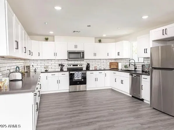 8544 E Plaza Ave, Scottsdale, AZ 85250