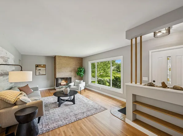 8007 Virginia Cir N, Saint Louis Park, MN 55426