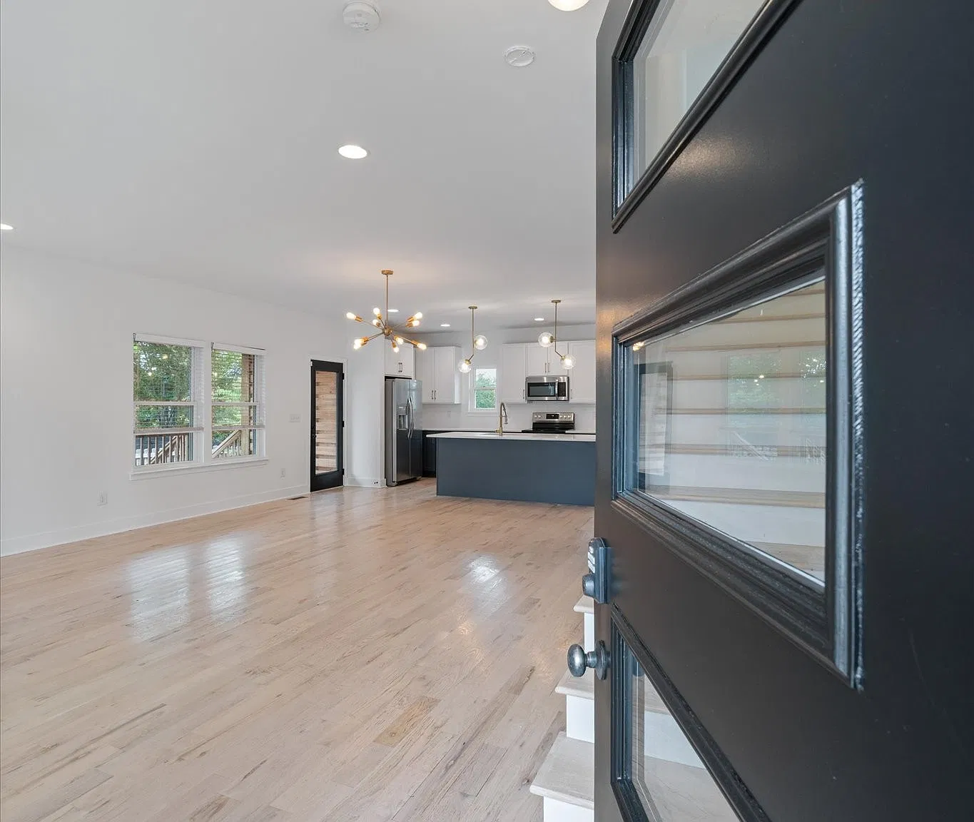 3 bed, 2.5 bath, 1703 sqft, $2,800 — Photo 4