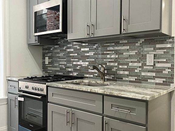 4th image of 106 Glenwood Ave #202