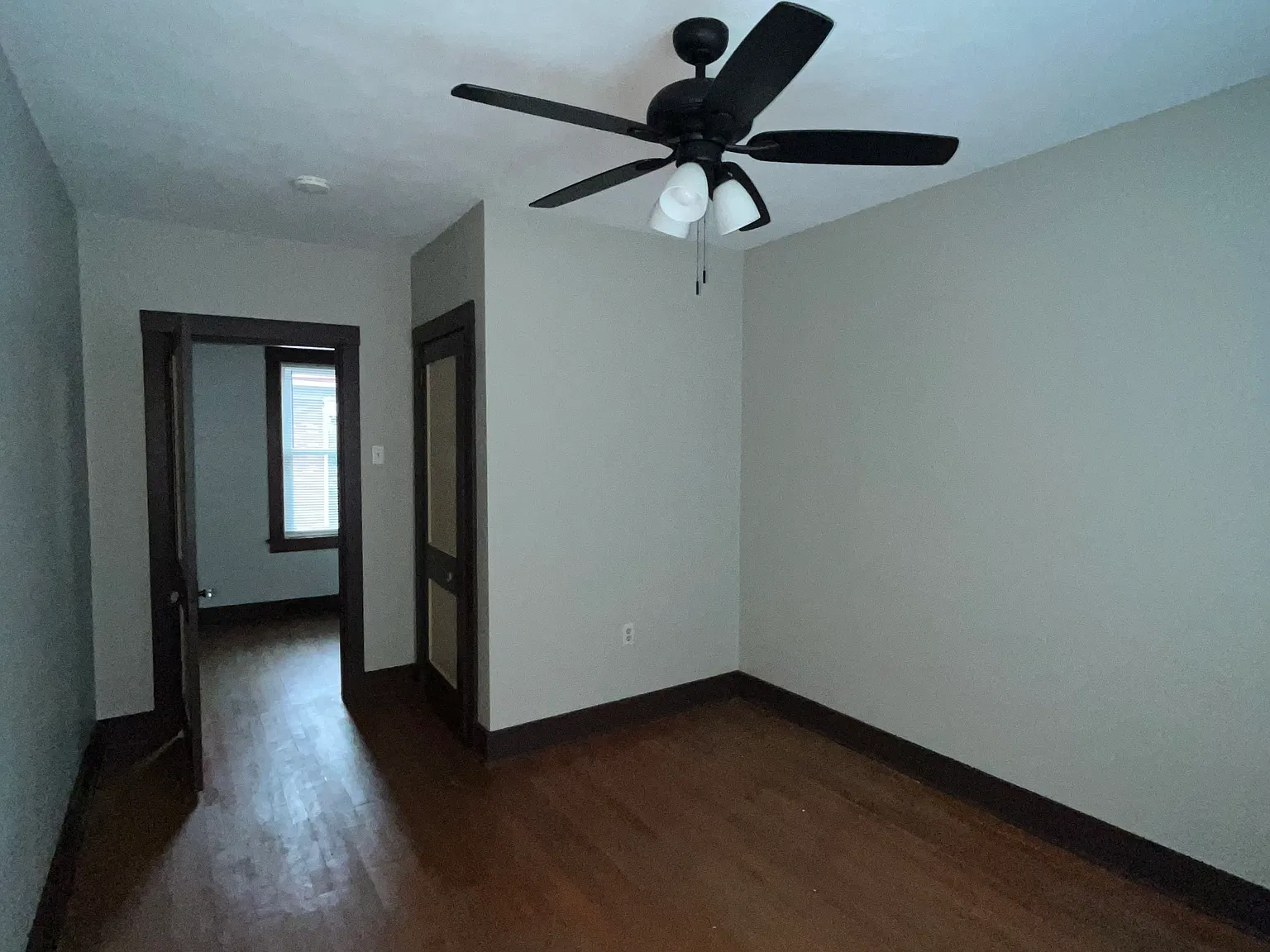 2 bed, 2300 sqft, $1,700 — Photo 3