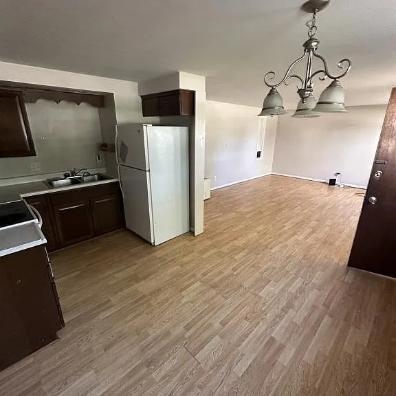 555 N Pearl St #A5 — Photo 3