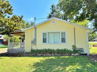 203 E Maple St, Girard, KS 66743