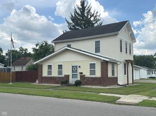 803 Washington St, Hope, IN 47246