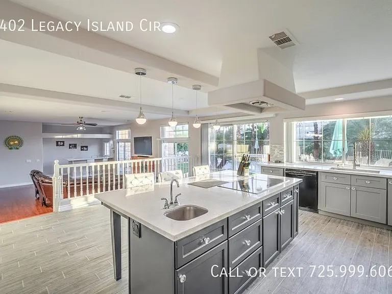 2402 Legacy Island Cir — Photo 37
