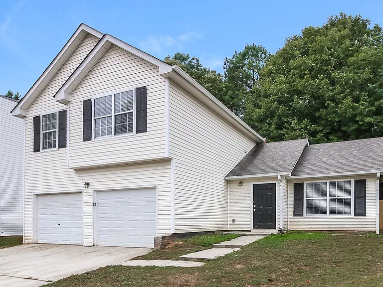 2915 Russ Ln — Photo 4