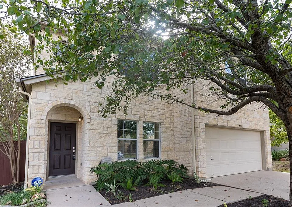 2108 Cottontail Dr