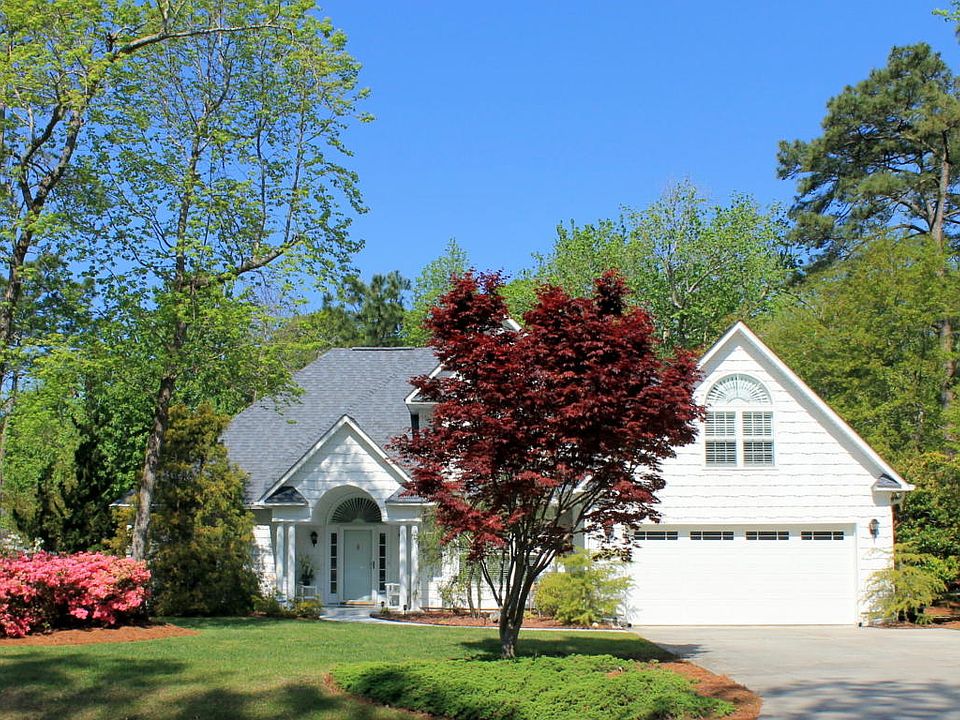 1st image of 405 Lord Granville Dr