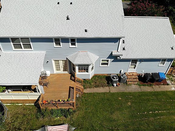 3rd image of 4457 Clemsford Dr