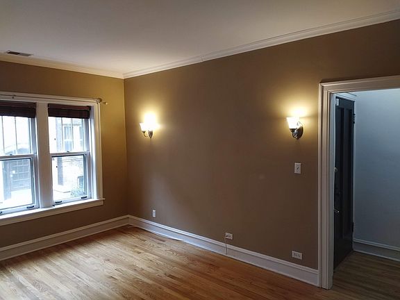 5th image of 219 N Oak Park Ave APT 1W