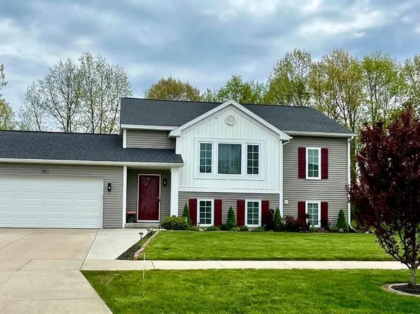 284 Rockway Dr, Linden, MI 48451