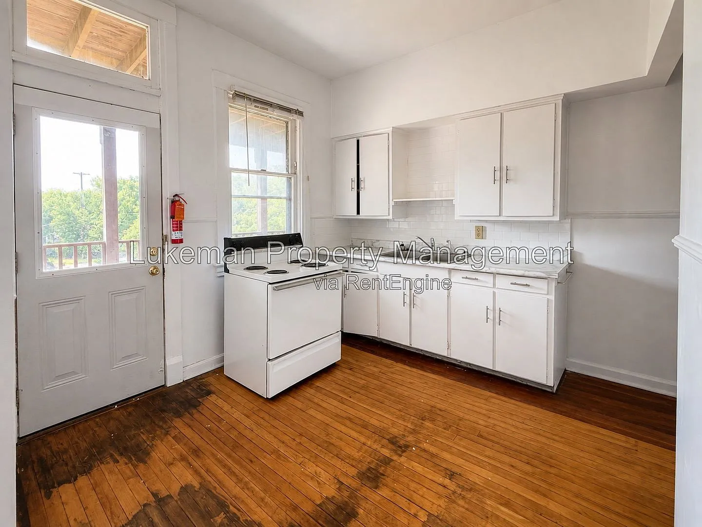 1 bed, 1.0 bath, $915 — Photo 4