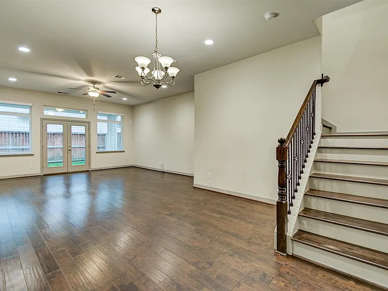 5941 Kansas St — Photo 5