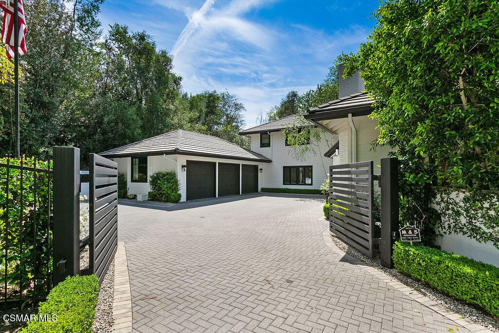 4188 Cresthaven Drive 3