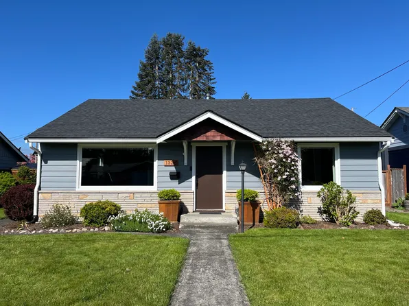 1328 Lafromboise St, Enumclaw, WA 98022
