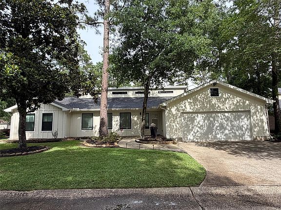 3rd image of 2 Bayleaf Ln