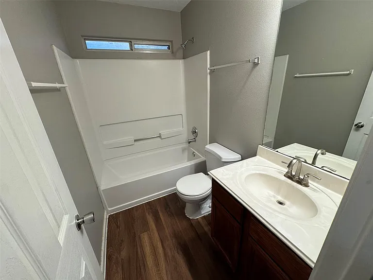 11035 Heather Bluff Ln — Photo 10