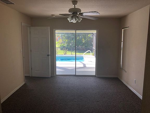 5th image of 1628 SW 43rd Ter