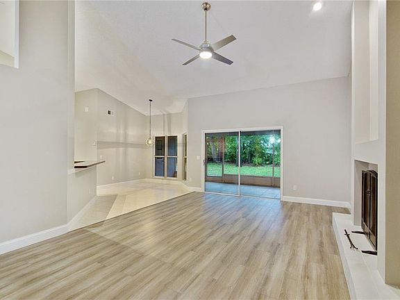 5th image of 213 Soldiers Creek Pl