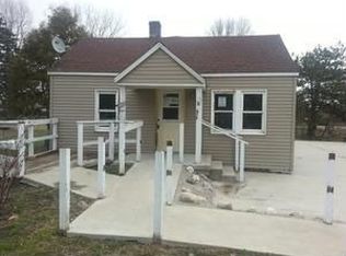 1046 N Huron Rd, Linwood, MI 48634