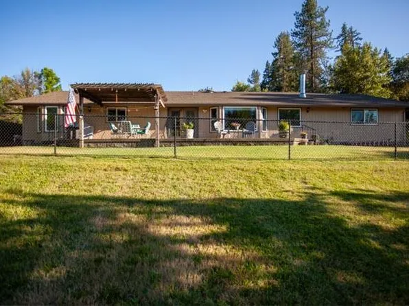 2990 S River Rd, Grants Pass, OR 97527