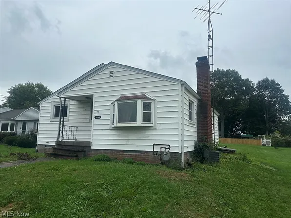 4244 Paumier Ave, Louisville, OH 44641