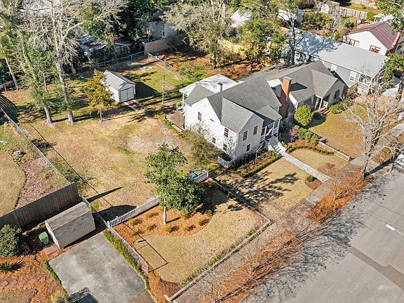 Aerial picture of entire property
