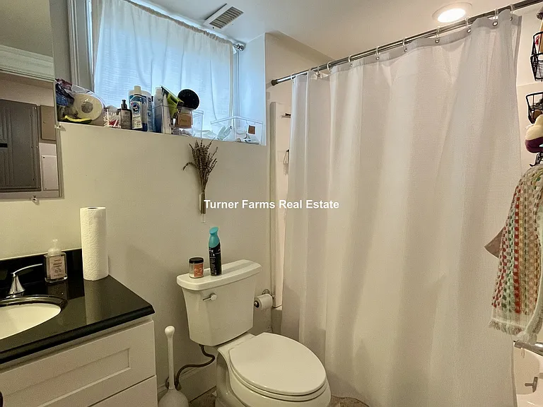 12 Fern St #12 — Photo 35