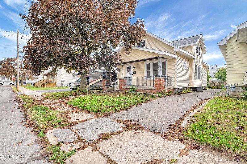 2nd image of 1327 Dewitt Street